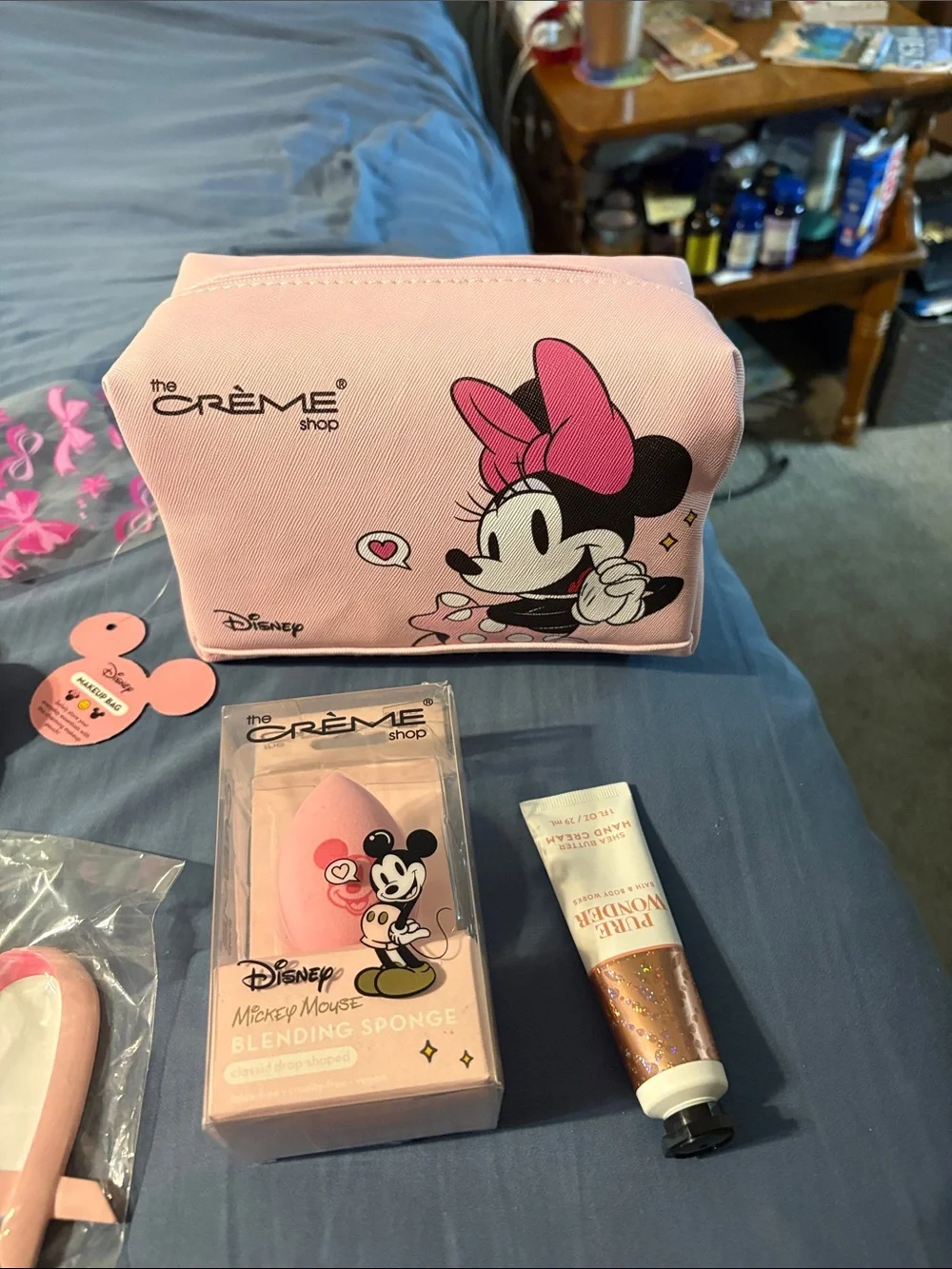Disney Minnie Mouse Pink Cosmetic Bag with Matching Hair and Beauty Accessories